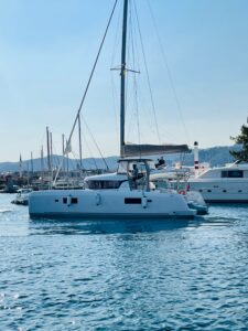 2021 Lagoon 42 catamaran for sale - photo 5
