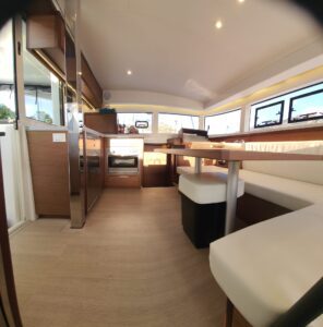 2022 Lagoon 40 catamaran for sale - photo 2