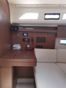 2022 Oceanis 40.1 sailing yacht for sale - photo 12