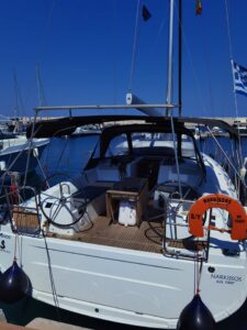 2022 Oceanis 40.1 sailing yacht for sale - photo 3