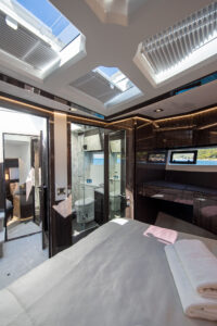 2023 Galeon 500 Fly motor yacht for sale - photo 17
