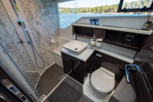 2023 Galeon 500 Fly motor yacht for sale - photo 2