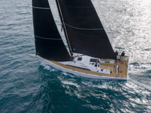 Grand Grand Soleil 44