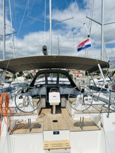 2024 Bavaria C38 sailing yacht for sale - photo 2