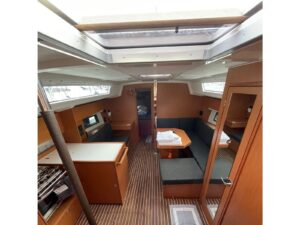 2024 Bavaria C42 sailing yacht for sale - Interior image