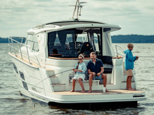 2025 Marex 330 motor yacht for sale - Marex 330 SCA