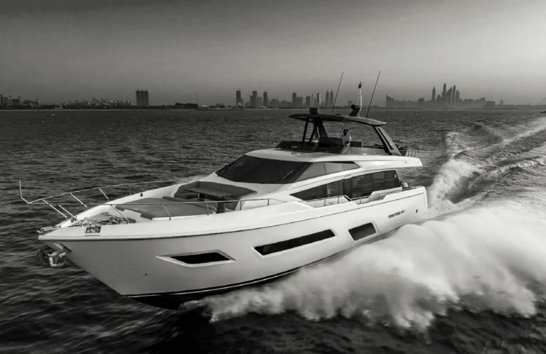 FERRETTI 780 ASTRID